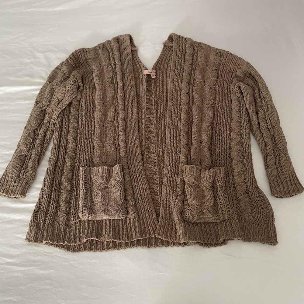 Oversized tuape cardigan